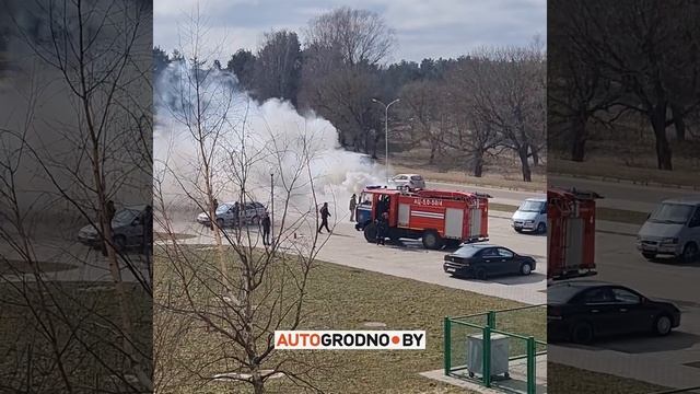 Эффектно тушат горящий Ford в Гродно смотреть онлайн