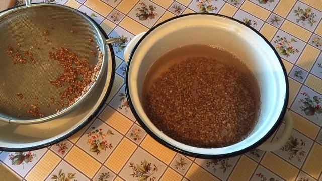 Как варить гречку на воде с маслом