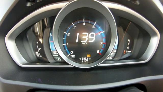 2013 Volvo V40 T5 R-Design acceleration