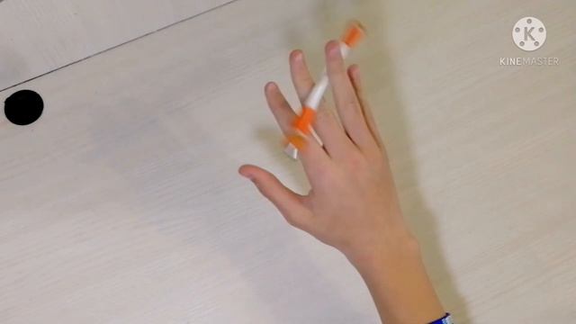 САМЫЕ ПРОСТЫЕ трюки с ручкой| КРАВЦОВ Георгий| обучение трюкам в пенспиннинге смотреть онлайн