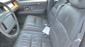 1993 Lincoln Town Car w/ 289k Miles Start Up, Dual Exhaust, and In Depth Tour