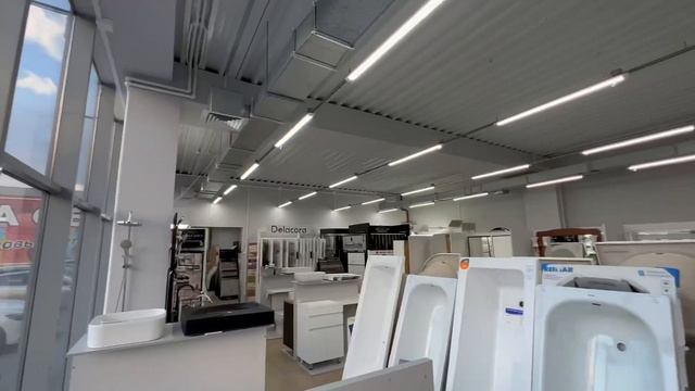 Продаю торговое помещение на первом этаже с отдельным входом смотреть онлайн