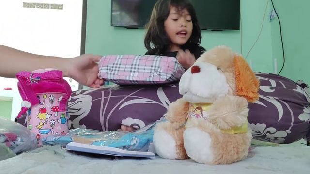unboxing kado kenang kenangan dari teman sekolah himpaudi matahari - cililitan.