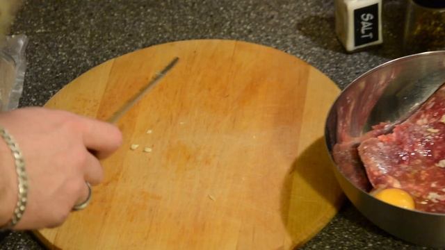 Тефтели в томатном соусе с гречневой лапшой REBOX смотреть онлайн