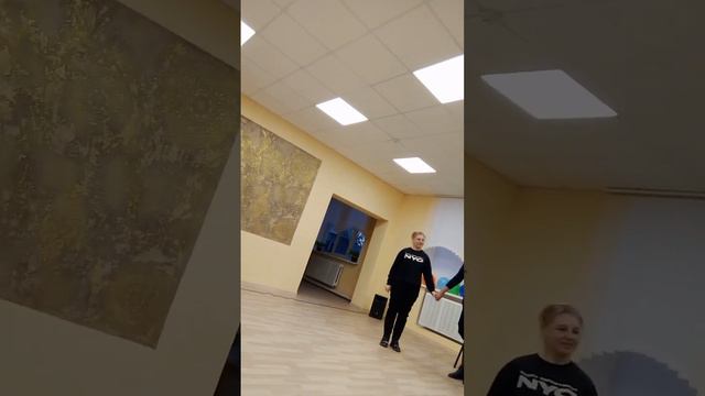 POV: как в нашей школе празднуют день мамы 🤣🤣🤣🤣 смотреть онлайн