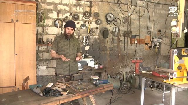 Ремёсла - Мастер по изготовлению клинковых изделий "Къарачай бычакъ" Казим Лепшоков (31.07.2020) смотреть онлайн