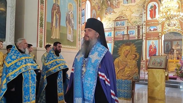 Молебен пред иконой Пречистой Богородицы и Приснодевы Марии именуемой "Тихвинская". смотреть онлайн