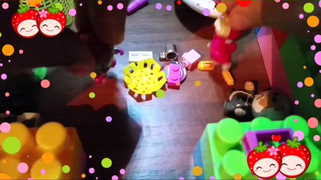 Видео с куклами. Мама готовит завтрак. смотреть онлайн