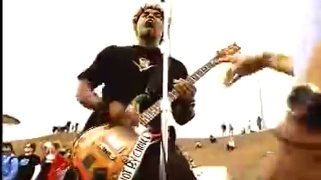 Sum 41 - Fat Lip смотреть онлайн