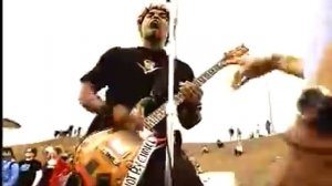 Sum 41 - Fat Lip