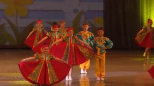 Танец "Ясно солнышко".