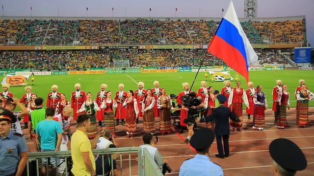 Выступление Кубанского Казачьего хора перед футбольным матчем "Кубани"