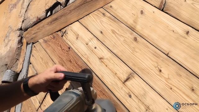 Деревянные ворота - Снятие старой краски - Браширование - Шлифовка