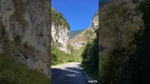 Поездка к озеру Рица. Живописные места, красивые кадры. Абхазия. Кавказ. Горы. Лето.