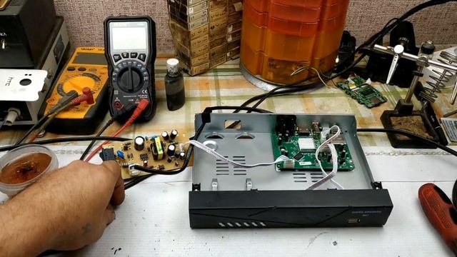 Ремонт ресивера спутникового ТВ, после грозы. Не включается. смотреть онлайн