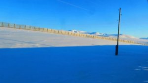 Вид из окна поезда - Полярный Урал (близ ст. Полярный Урал, Приуральский район, Ямало-Ненецкий АО)