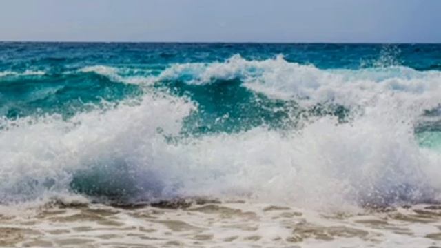 Расслабляющий звук волн океана, слушать перед сном, Relaxing sound of medium waves of the ocean смотреть онлайн