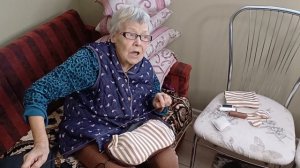 ПОЧЕМУ БАБУШКИ НЕ БЫЛО В КАДРЕ??