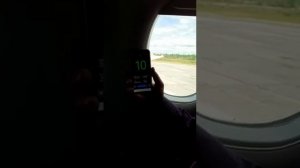 С какой скоростью взлетает пасажирский самолет, было интерестно и я проверил личьно.