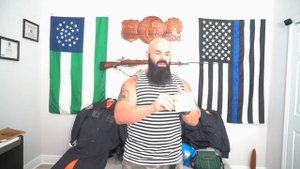 Какую форму носят полицейские Нью-Йорка?/ What uniform do NYPD police officers wear?