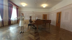 Хлынова Софья, 9 лет, Санкт-Петербург, Г.А. Портнов «Красивая бабочка», Д. Шестакович «Шарманка»