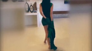 Попа не влазит в шорты