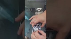 Замена батареек GIDROLOCK WINNER