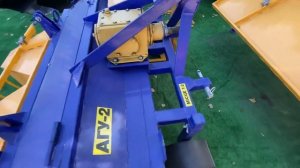 Бугра Образователь для клубники два ряда делает сразу