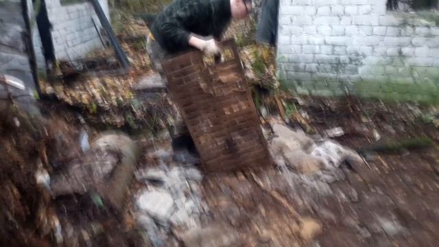 НАШЛИ ЕЩЁ БОЛЬШЕ ЧУГУННЫХ РЕШЕТОК. Коп Металлолома!! смотреть онлайн