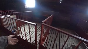 Клетки в новый сарай для поросят