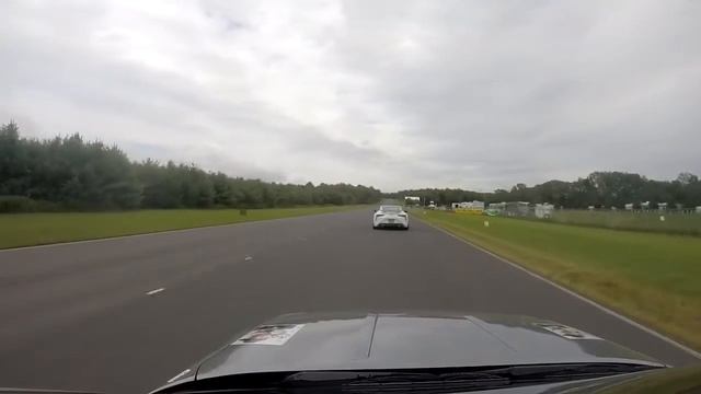 450HP Nissan 350Z vs Lexus LC500 Onboard Track Battle смотреть онлайн