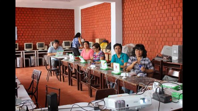 TALLER DE CAPACITACION EN PERUEDUCA A DOCENTES I.E. N° 10113 LAMB. смотреть онлайн