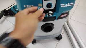 Review Makita XGT Vacuum Cleaner VC004GL - In English