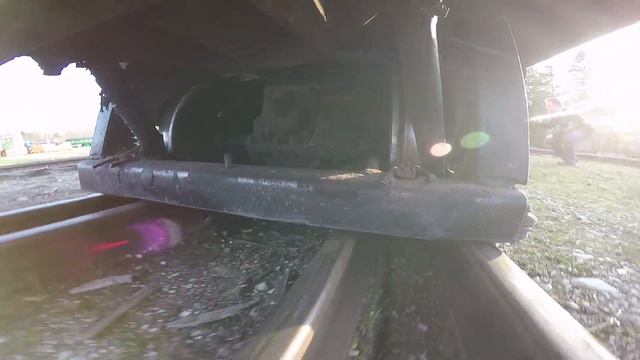 Сход узкоколейного тепловоза ЭСУ-2а / Derailment of narrow gauge ESU-2a locomotive смотреть онлайн