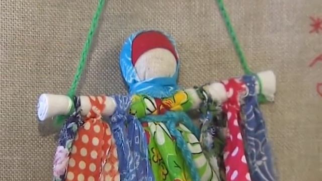 Русский национальный костюм. Сюжет программы "Нужное подчеркнуть" смотреть онлайн