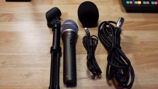 Shure SM58 vs Samson Q2U - Best Sub $100 Dynamic Mics? смотреть онлайн