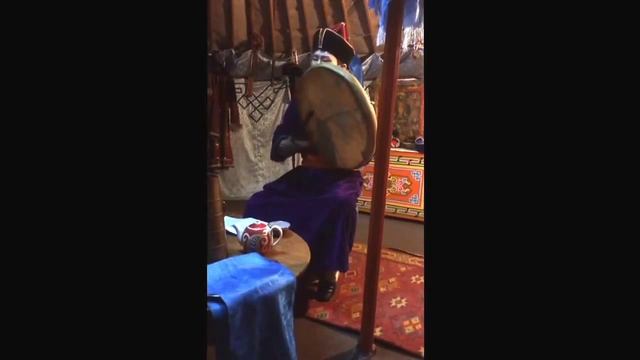 Шаман играет на Бубне в Этномире смотреть онлайн