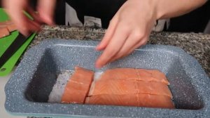 КАК ВКУСНО ЗАСОЛИТЬ КРАСНУЮ РЫБУ. СОЛИМ ЛОСОСЬ БЫСТРО И ПРОСТО. SALMON