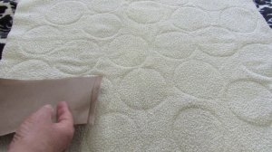 Прелестный коврик из старого полотенца.