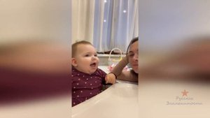 Наталия Фриске смешит свою дочку Луну!