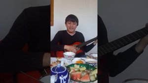 Узбек гитарист