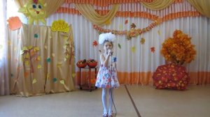 "Как гном грибы собирал" исполняет Максимова Кира 6 лет