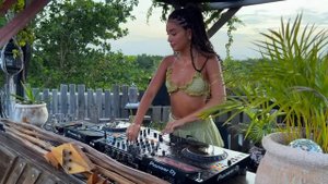 Robyyn _ House Deep Tech Sunset Mix 2024 _ By Ephimeratulum