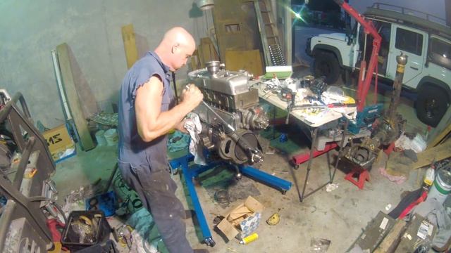 Rebuilding my OM352A engine - Part 3 final assembly. смотреть онлайн