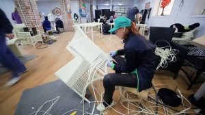 Плетение мебели из искусственного ротанга  Фабрика мебели Lele  Ручная работа  online video cutter