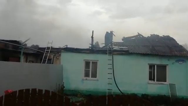 В Липецкой области вспыхнул жилой дом смотреть онлайн