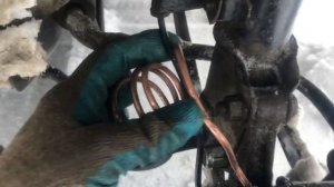 Hyundai Accent лопнула тормозная трубка хорошо что не по трассе,временная замена трубки