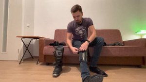 Обзор сравнение наколенников Leatt, Fox, Dainese