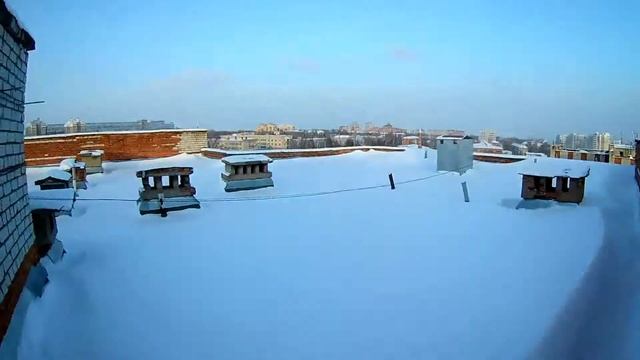 Что такое полугостинка?гостинка?секционка?