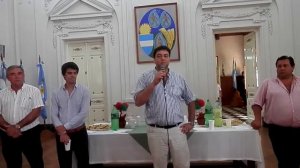 Mariano Barroso-Intendente de Nueve de Julio-Saludo a los municipales por el Año Nuevo